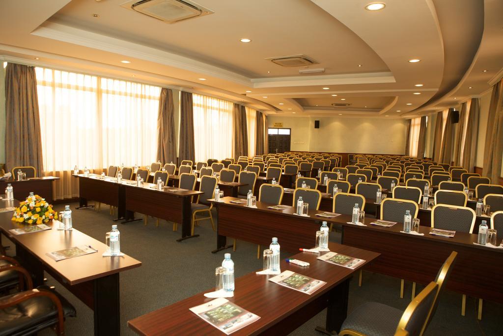 City Royal Resort Hotel Kyambogo  Pokój zdjęcie