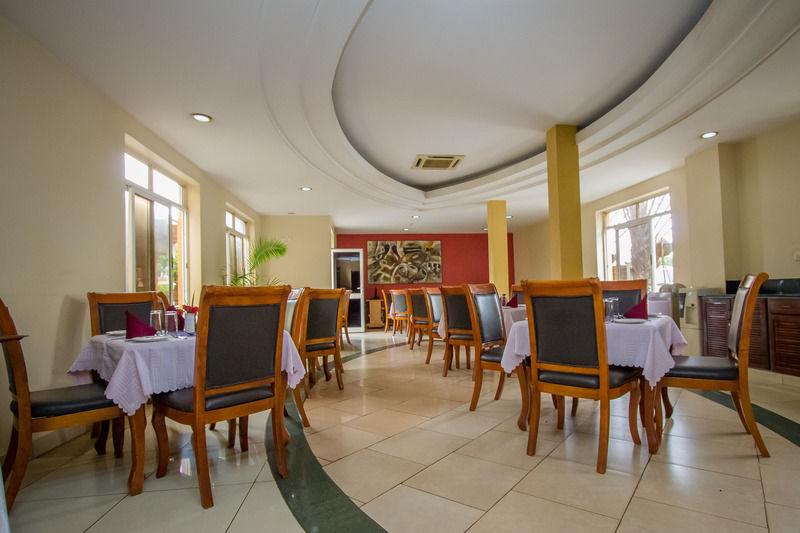 City Royal Resort Hotel Kyambogo  Zewnętrze zdjęcie