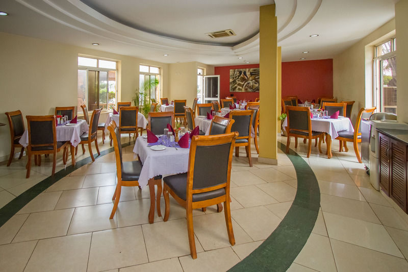 City Royal Resort Hotel Kyambogo  Zewnętrze zdjęcie