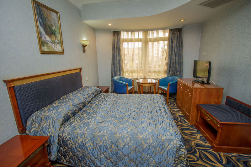 City Royal Resort Hotel Kyambogo  Zewnętrze zdjęcie