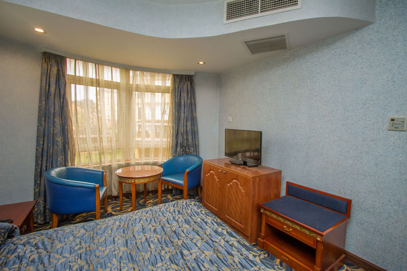 City Royal Resort Hotel Kyambogo  Zewnętrze zdjęcie