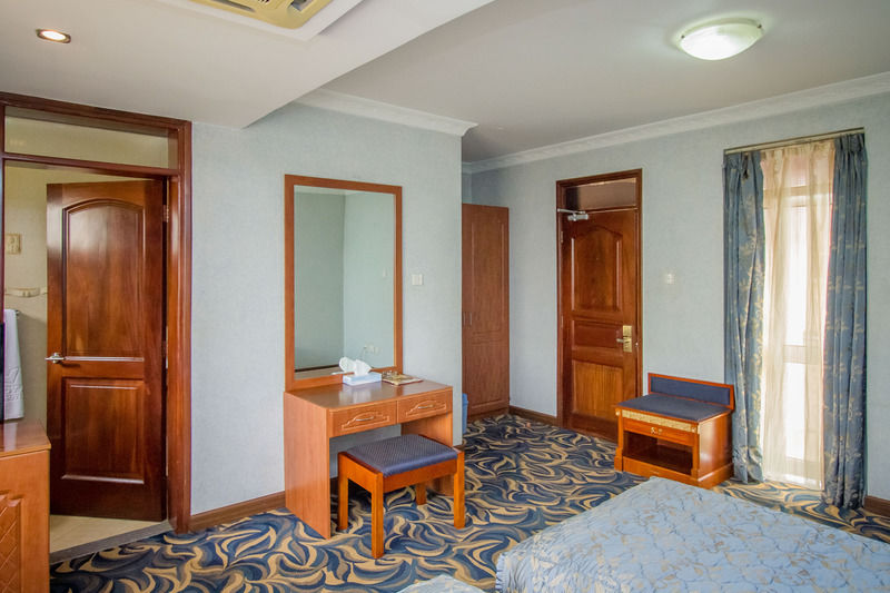 City Royal Resort Hotel Kyambogo  Zewnętrze zdjęcie
