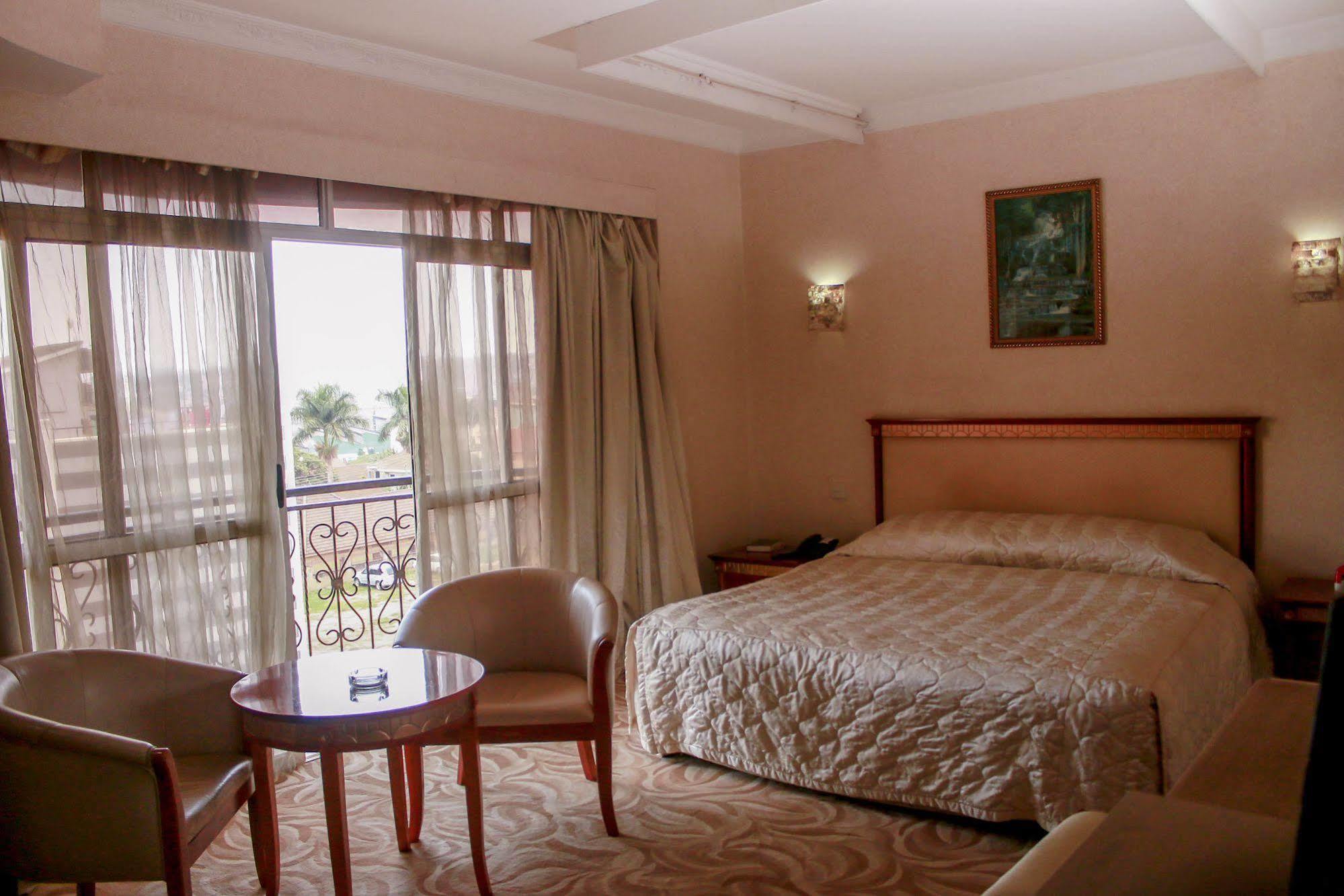 City Royal Resort Hotel Kyambogo  Zewnętrze zdjęcie