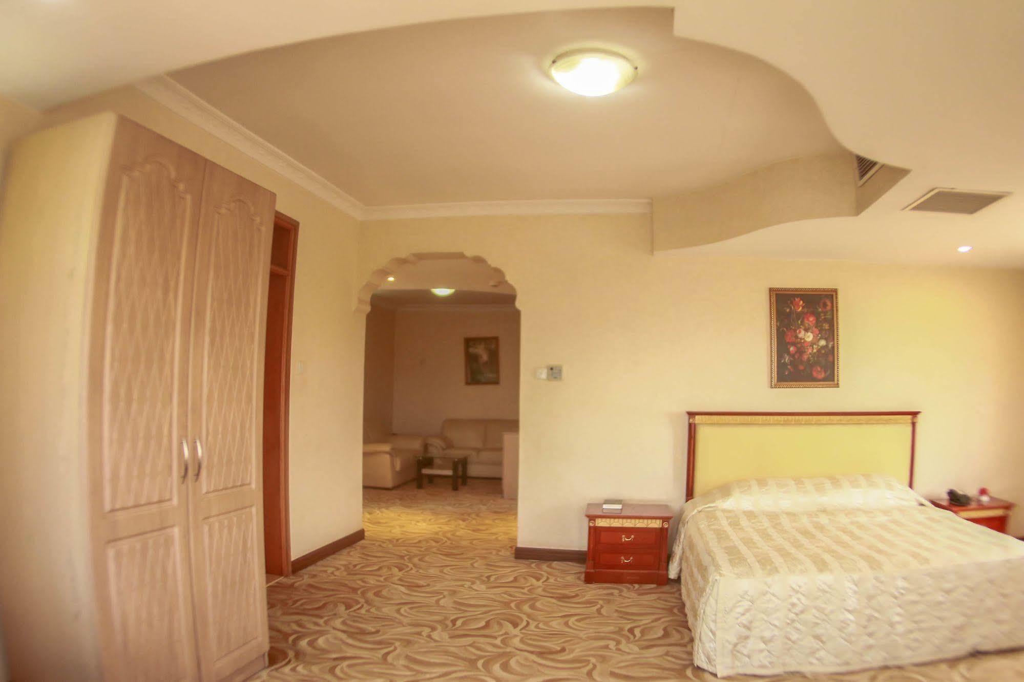 City Royal Resort Hotel Kyambogo  Zewnętrze zdjęcie
